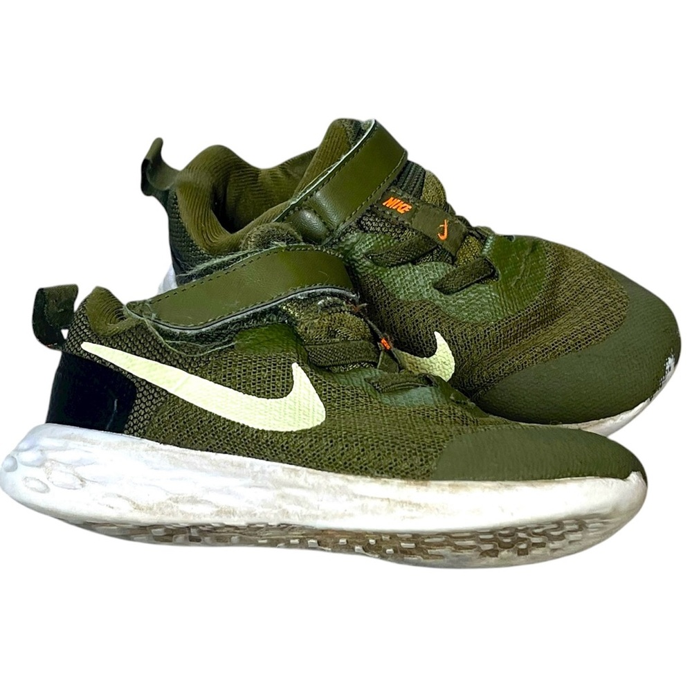 Nike Kids Olive Green Sneakers Running Shoes Toddler Little Kid Size 9 or 9C